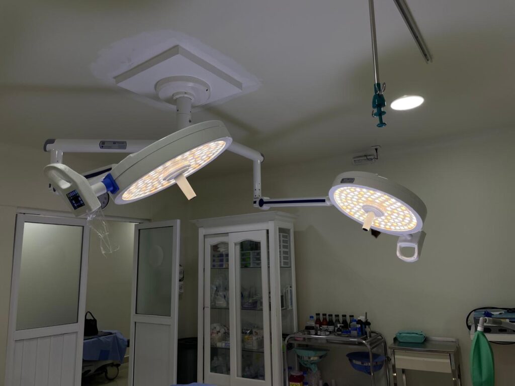 Lampara koinamed quirofano 5 / Medical HS