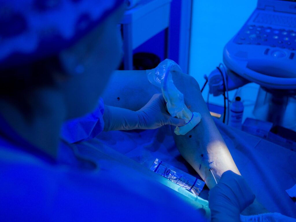 Operacion vascular con laser / Medical HS